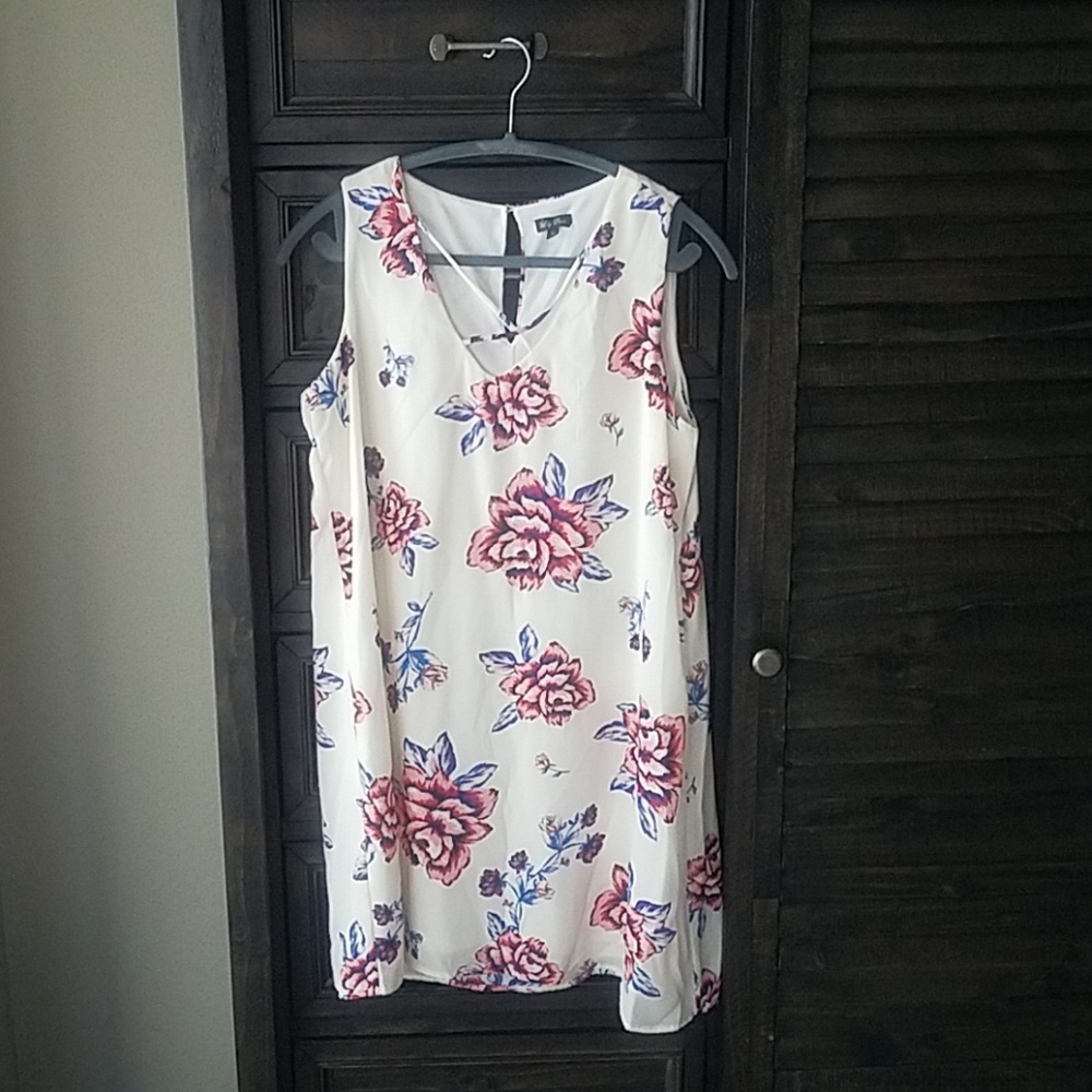 Floral shift dress